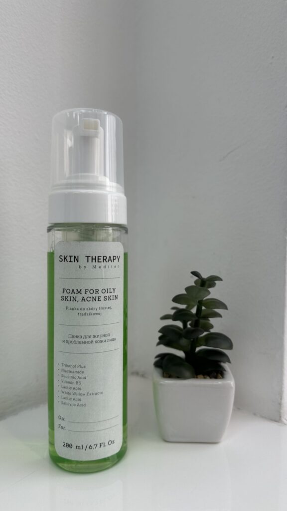Пенка для жирной и проблемной кожи лица Skin Therapy 200ml