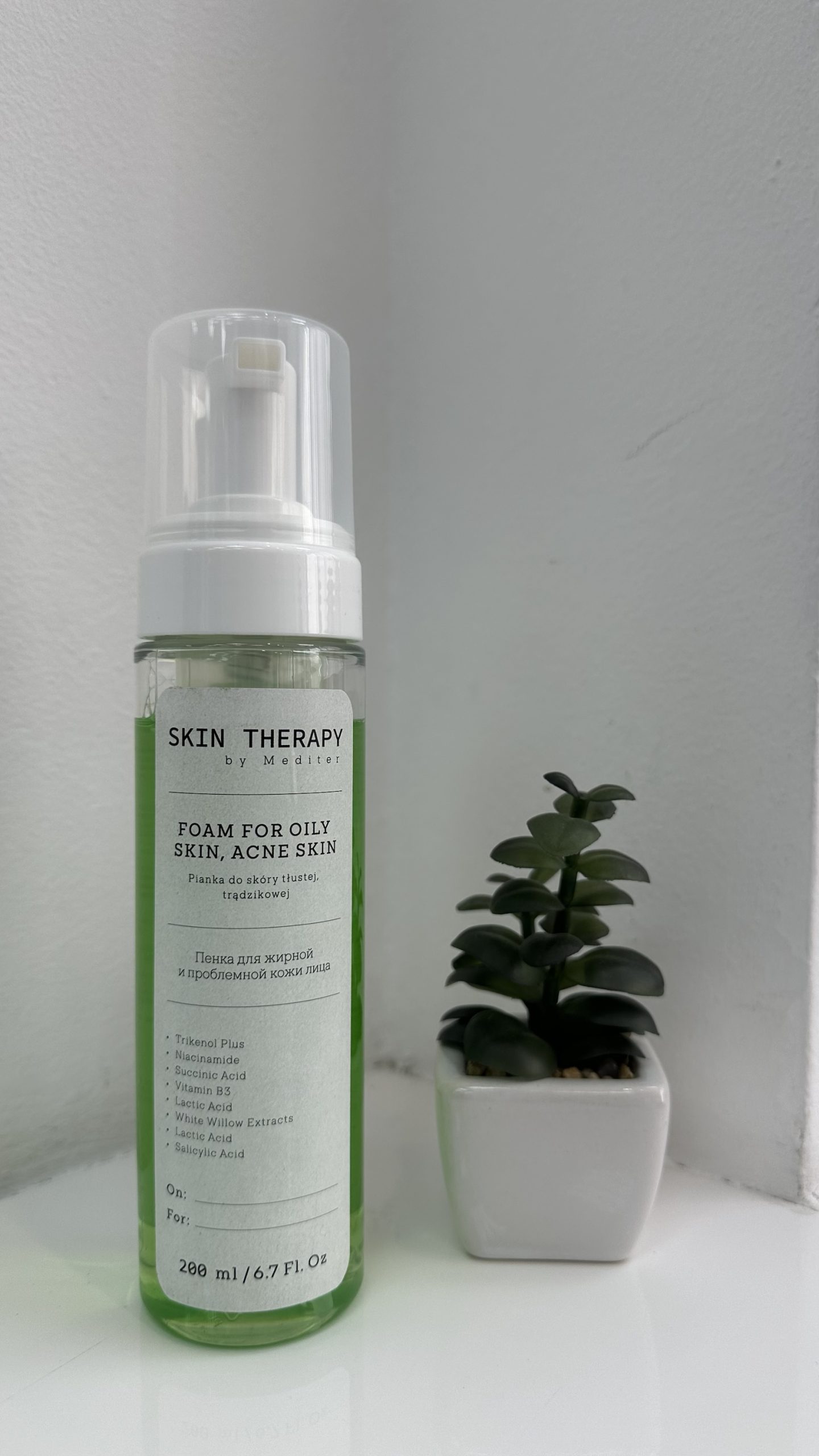 Пенка для жирной и проблемной кожи лица Skin Therapy 200ml